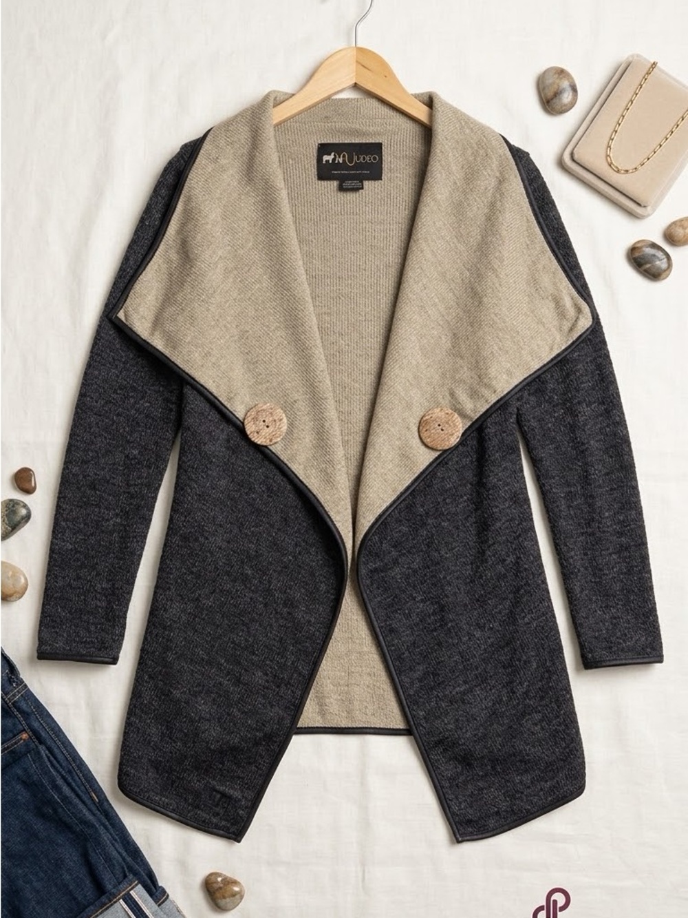 URKU Cashmere Blend Jacket / Cardigan